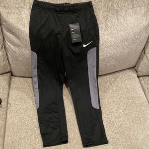 Black Nike Standard-Fit Large Athletic Pants. NWT